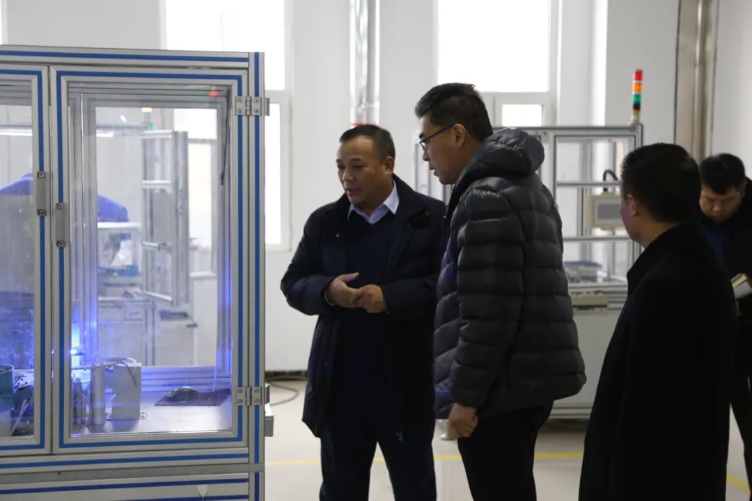 市科技局劉局長一行蒞臨龍立電子調研指導工作(圖2)
